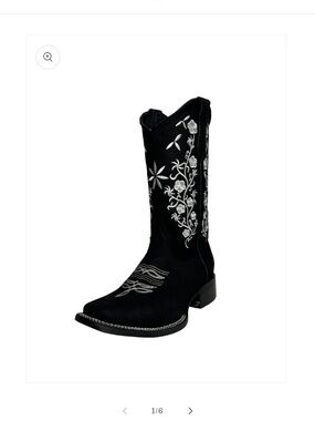 La Sierra Women's Black Floral Embroidered Square Toe Boot